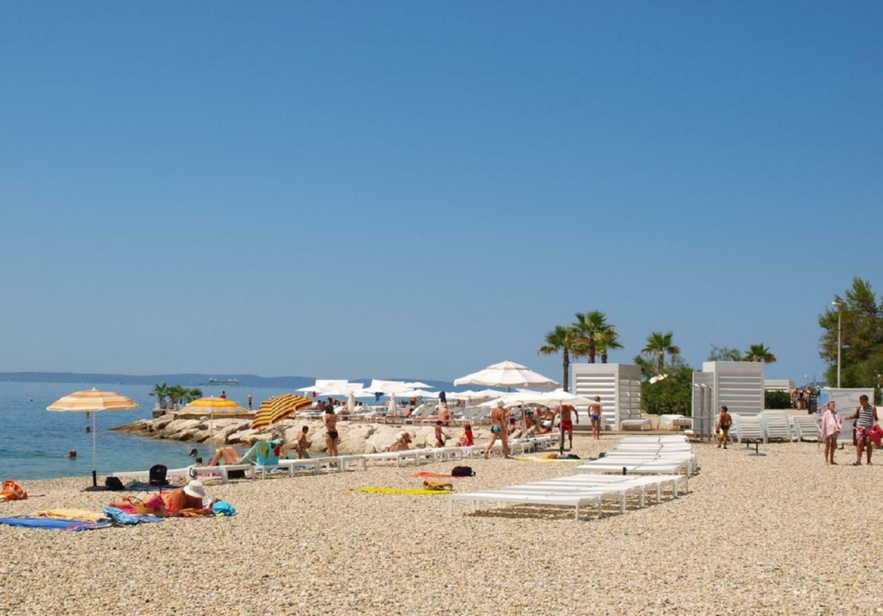 Holiday Home Aspalathos - With Free Parking, Near The Beach, A Few Minutes' Walking Distance To The Unesco Palace Split Exterior foto